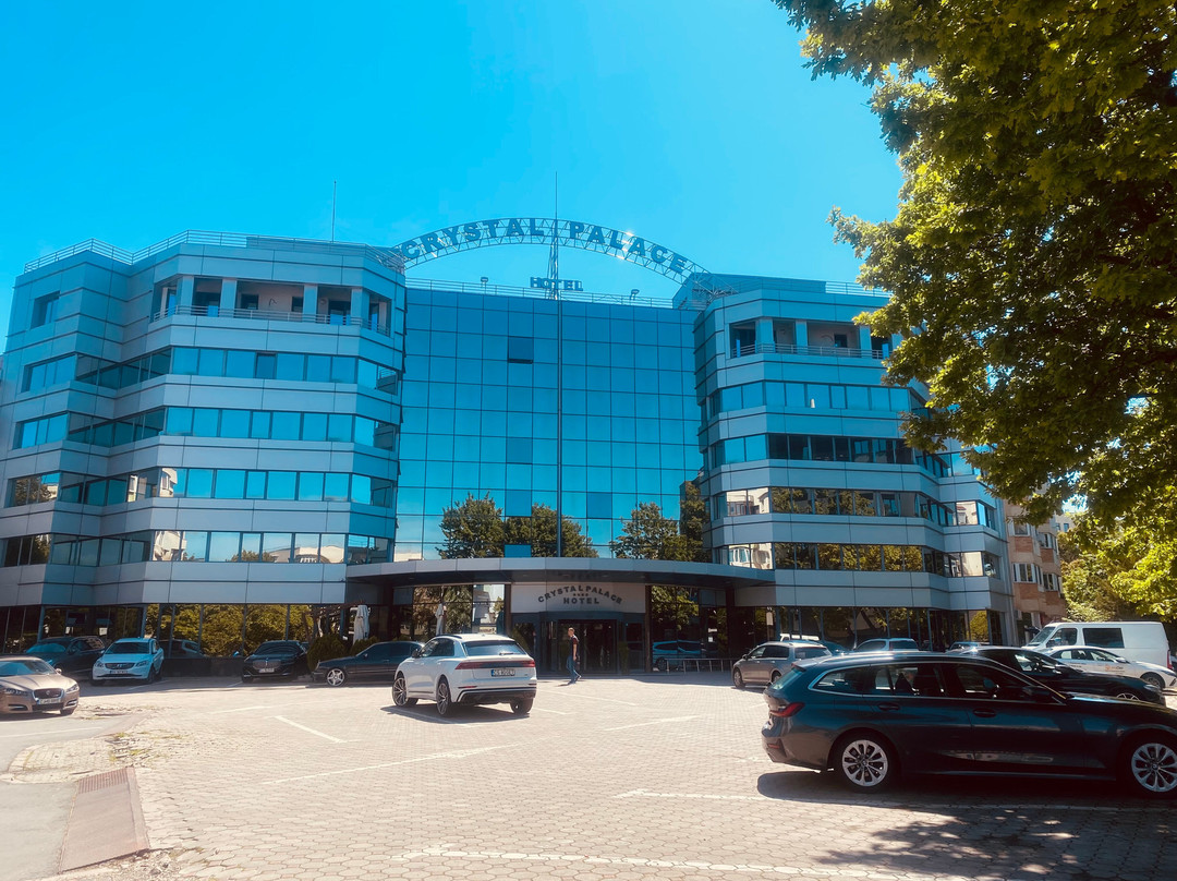 水晶宫酒店主图