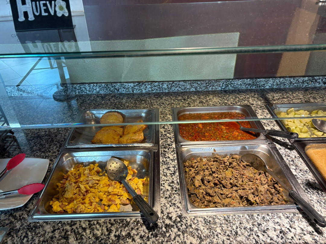 宜必思洛斯莫奇斯酒店主图