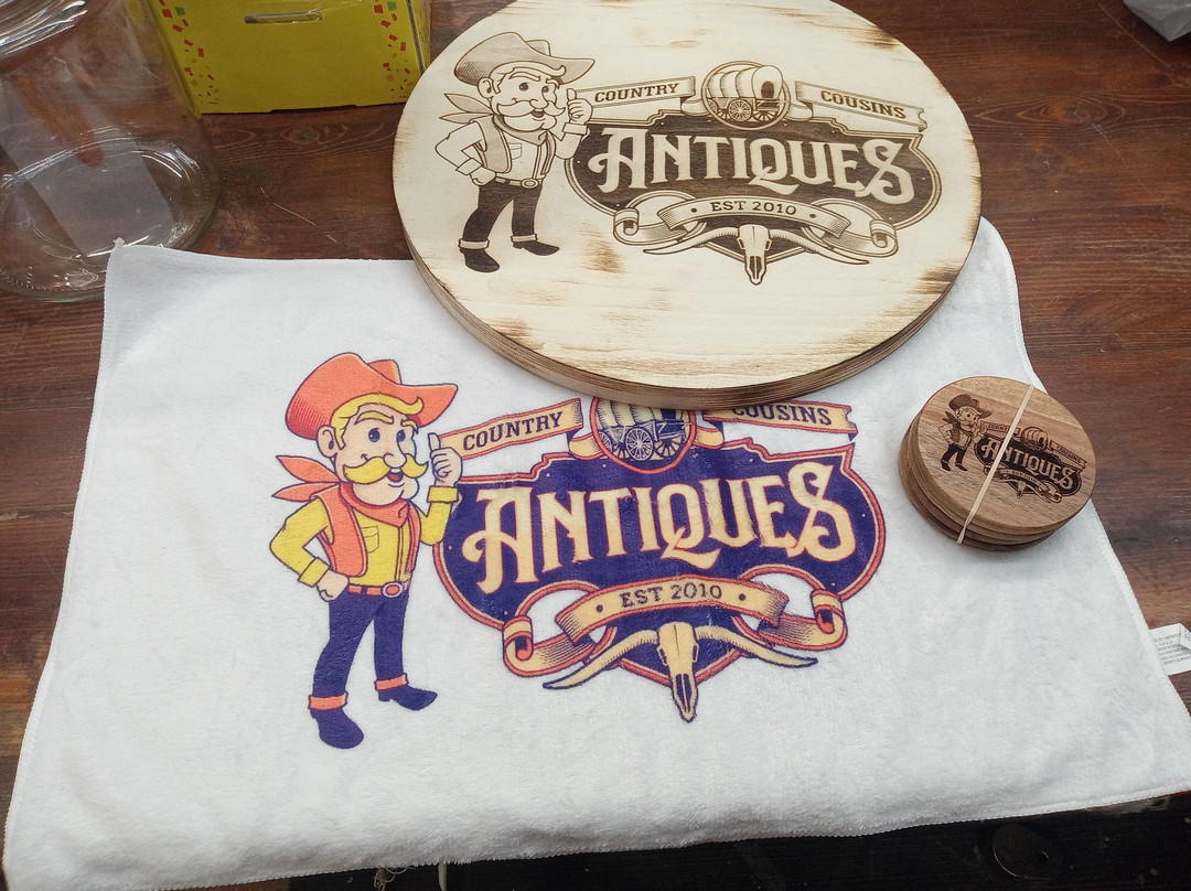 Country Cousins Antique Mall-Bourbon必去景点