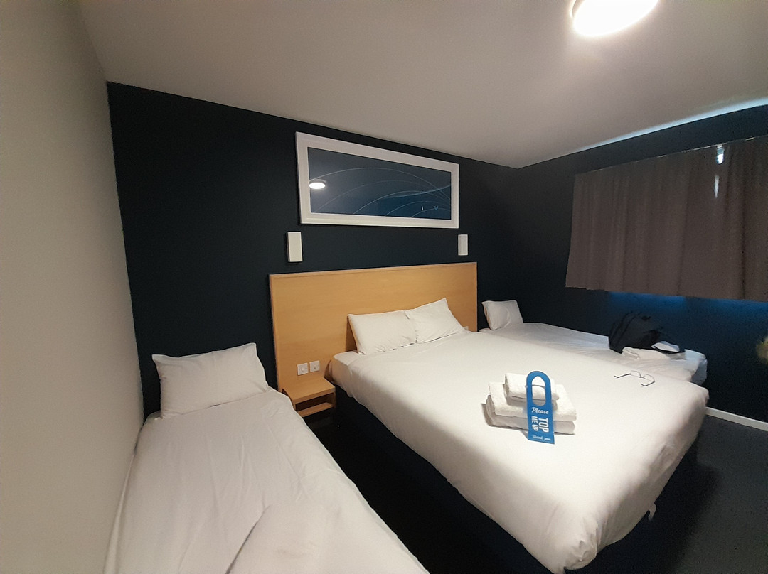 Travelodge Cardiff M4主图