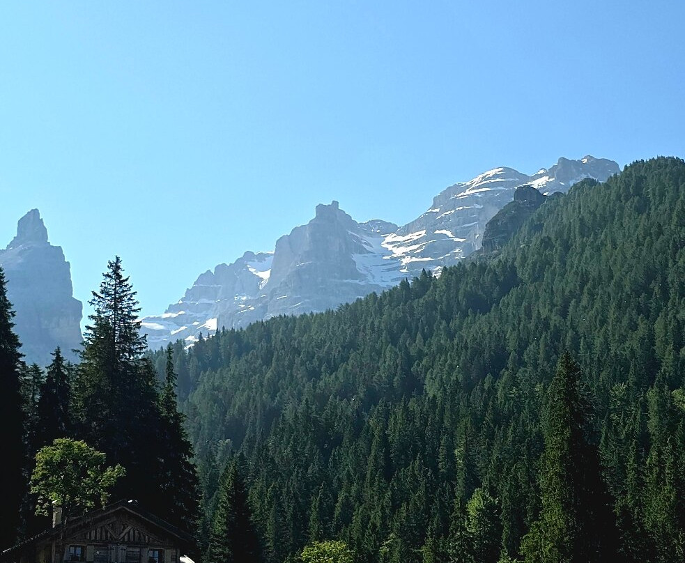 Cascate di Vallesinella-马多纳迪坎皮格里奥必去景点