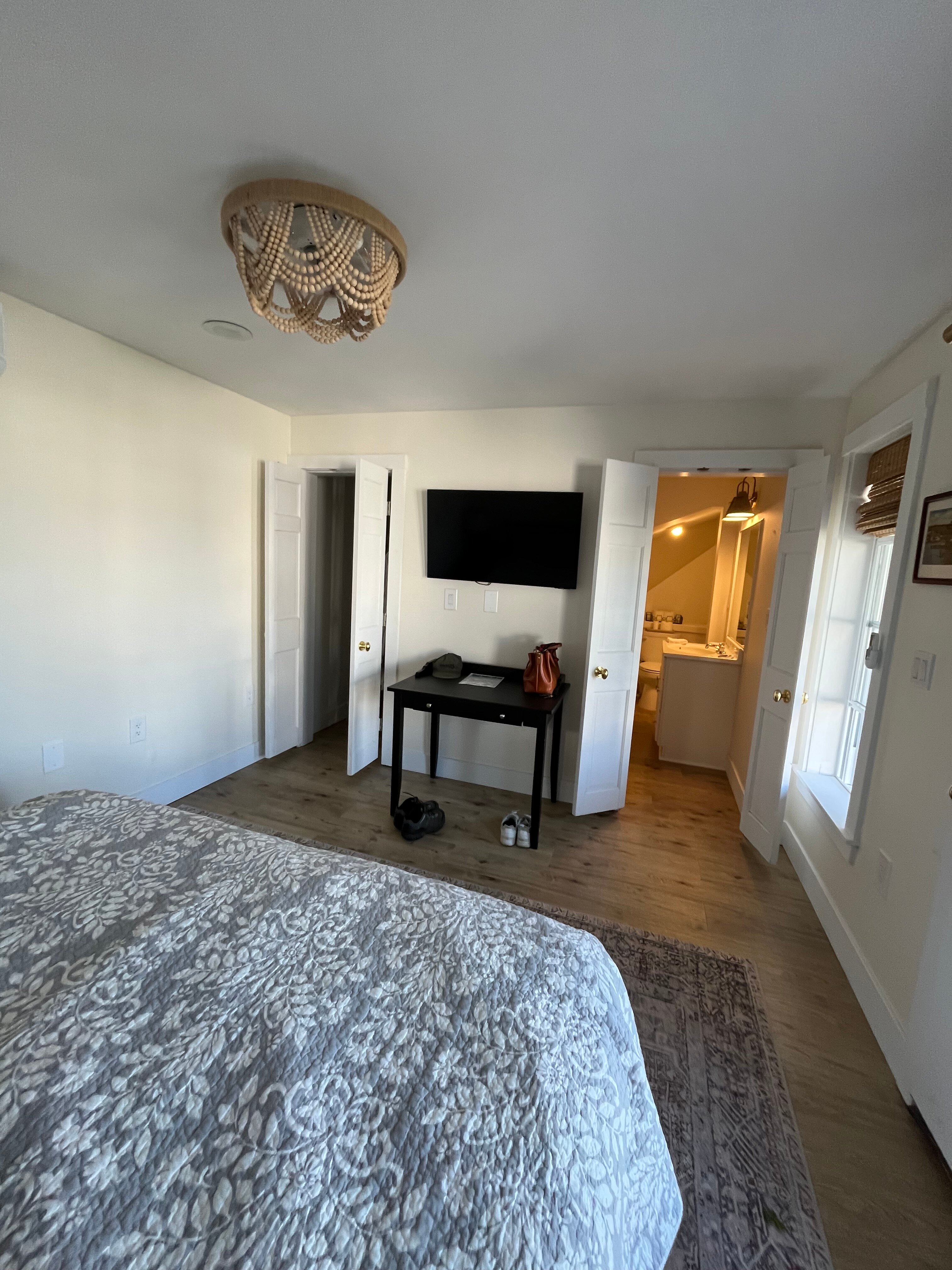 Greenleaf Inn & Admirals Quarters-客卧