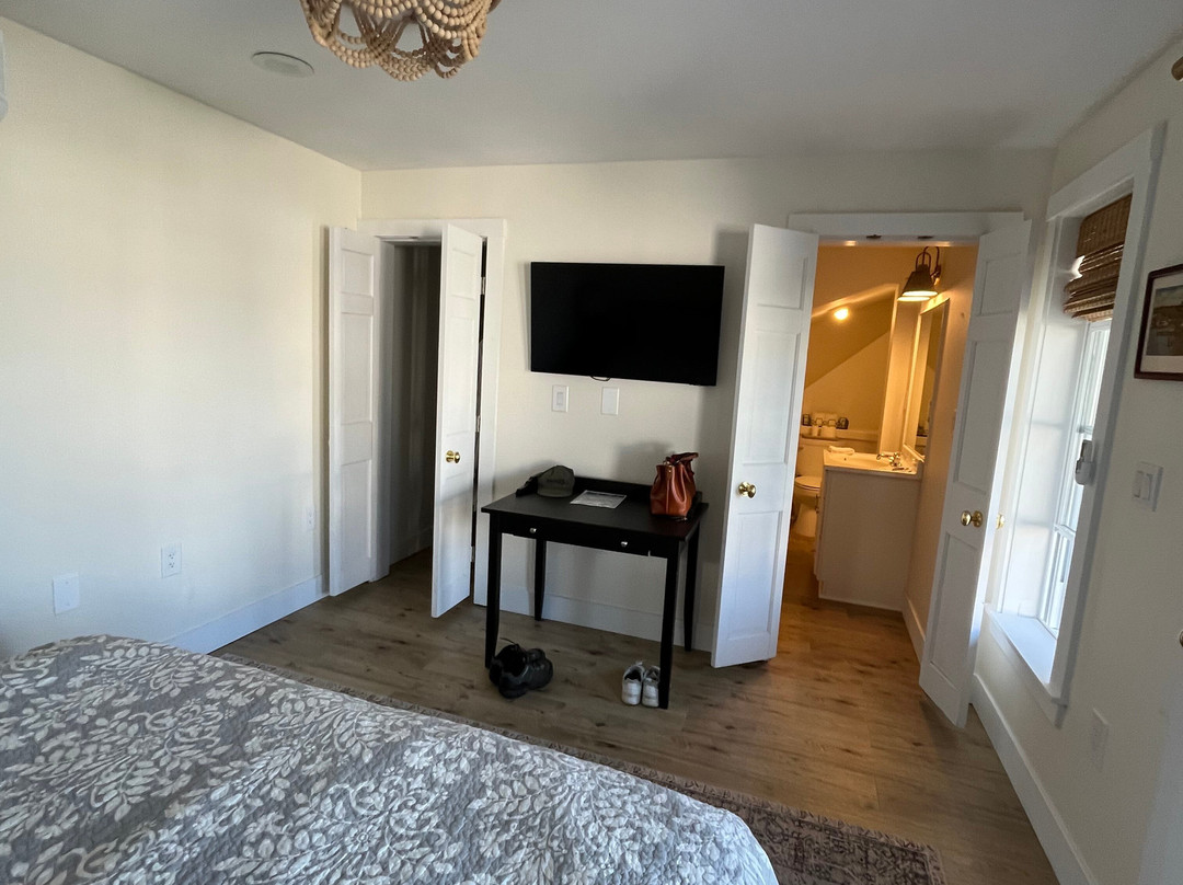 Greenleaf Inn & Admirals Quarters主图