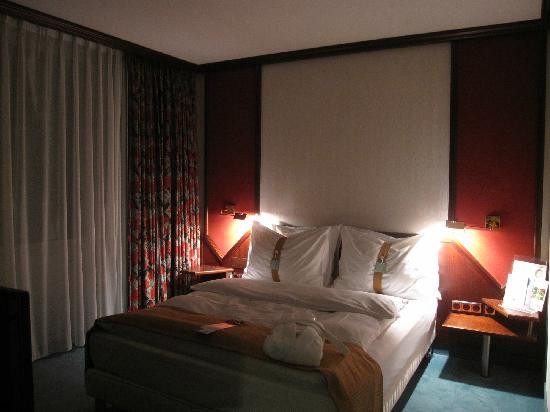 慕尼黑南部假日客栈酒店主图