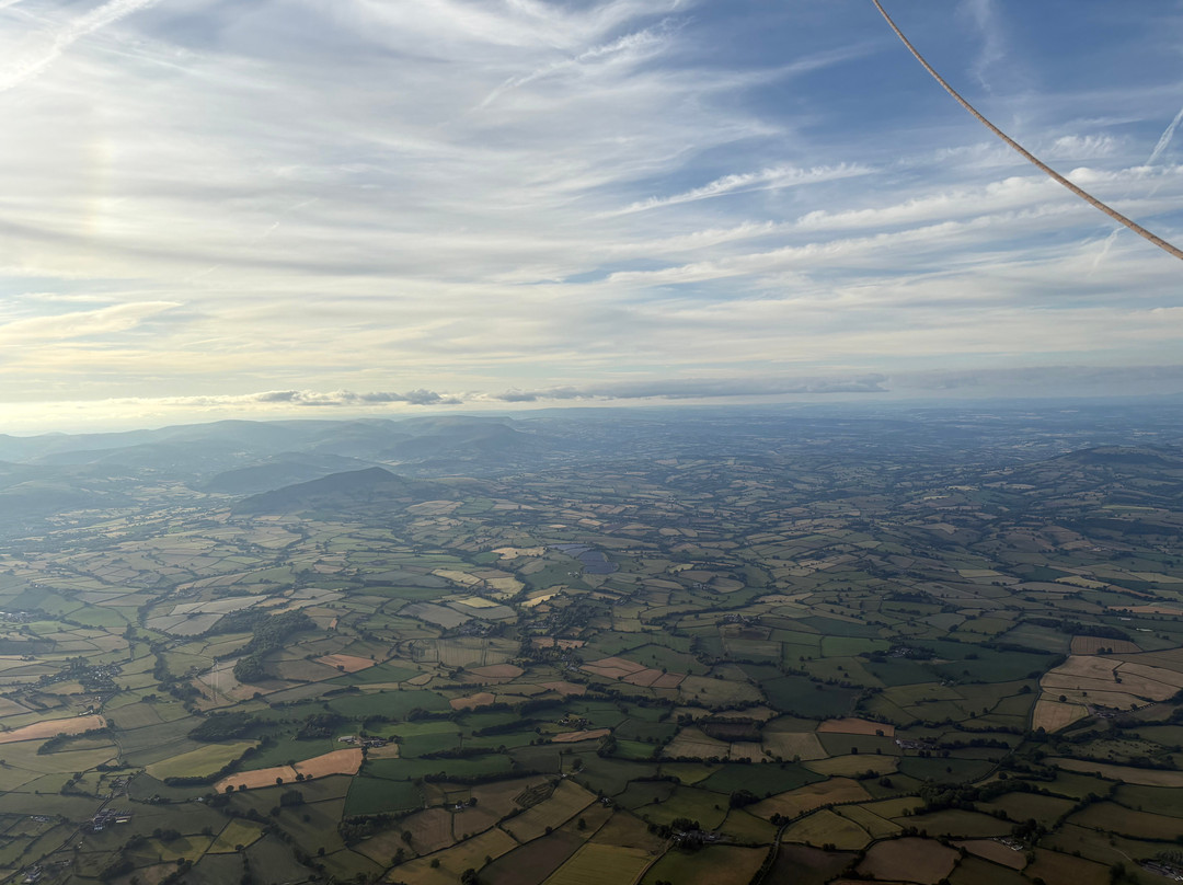 Virgin Balloon Flights - Raglan, Vale of Usk-Raglan必去景点
