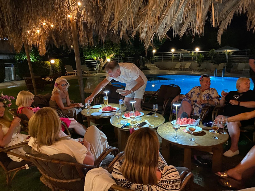 Andy's Gardens Hotel主图