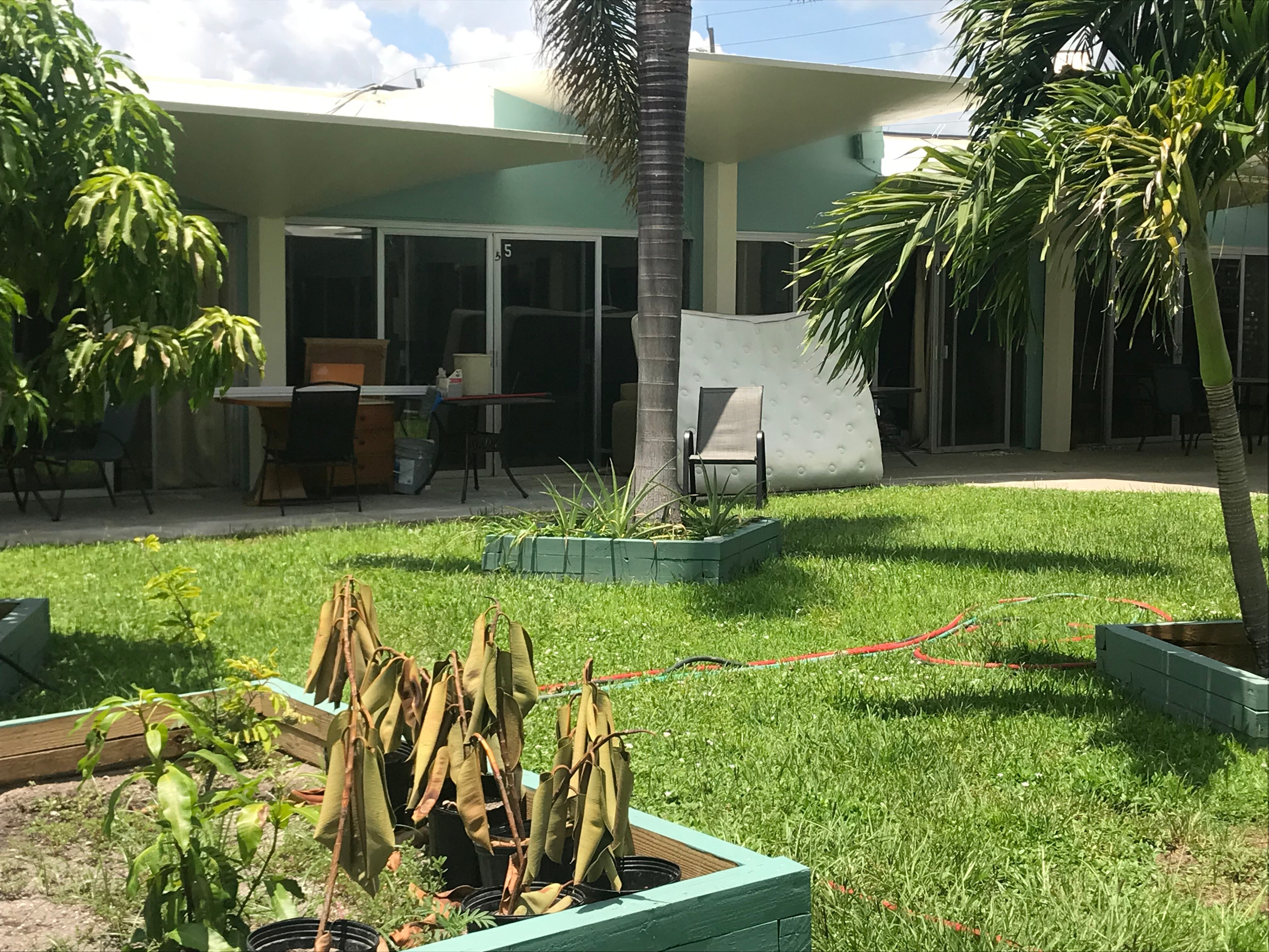 Warm Mineral Springs Motel-浴室