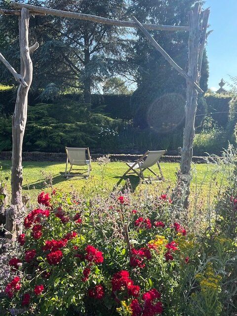 钱普尼斯亨洛酒店主图