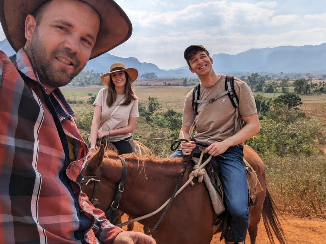 Riding Viñales-维纳勒斯必去景点