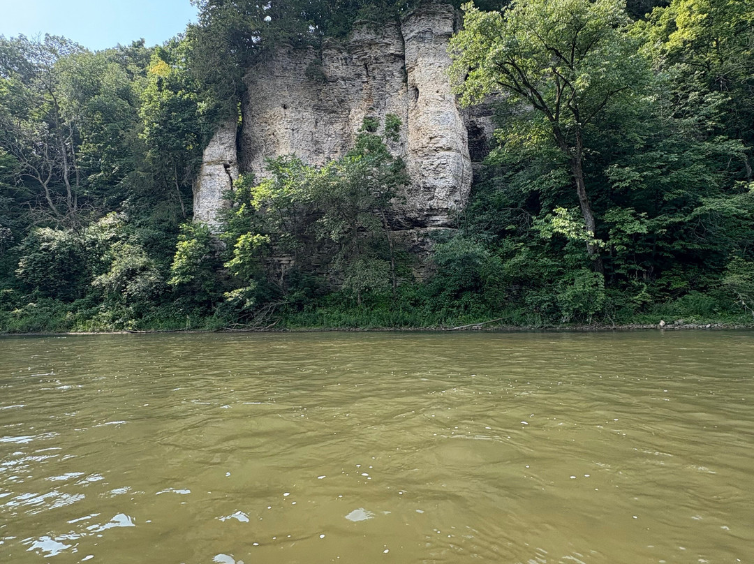 Chimney Rock Canoe Rental & Campground-Cresco必去景点