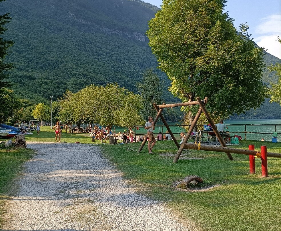 Lago Morto-维托里奥威尼托必去景点