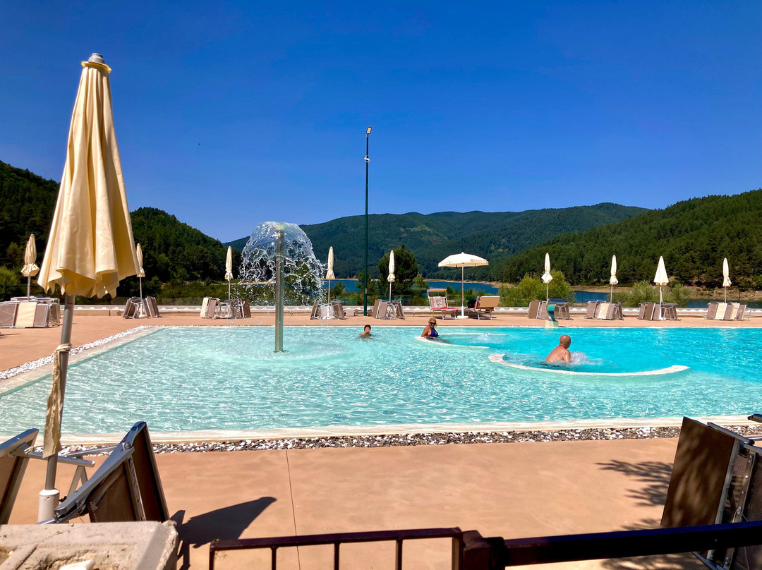 Lago Ampollino-Cotronei必去景点