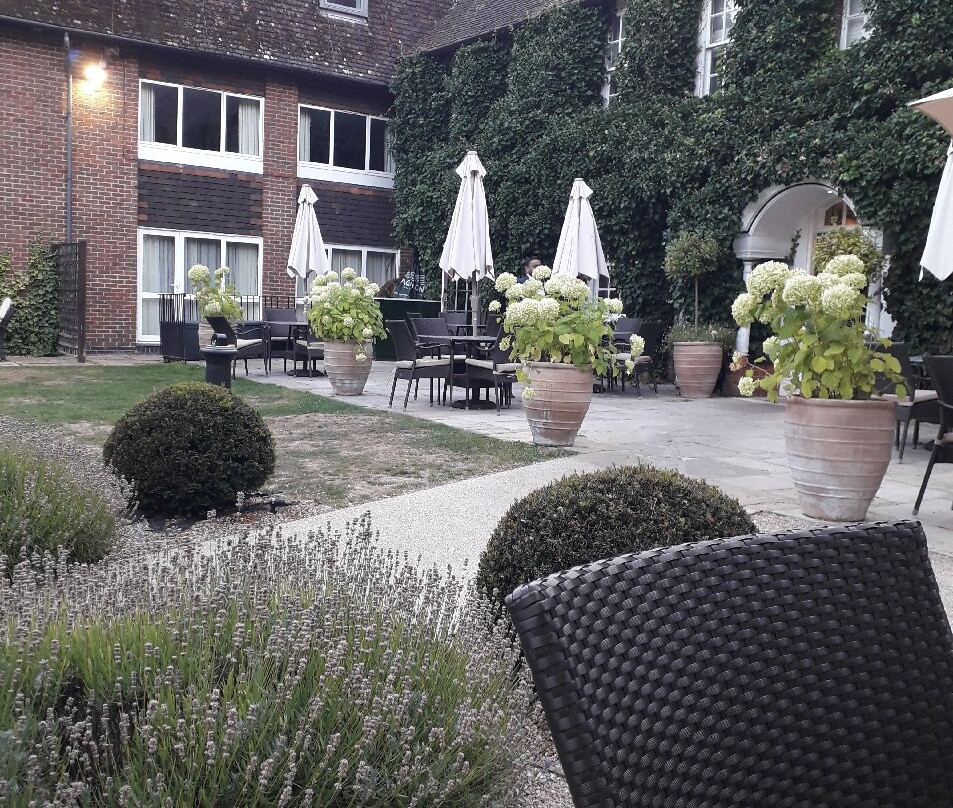 水星布什法汉姆酒店主图