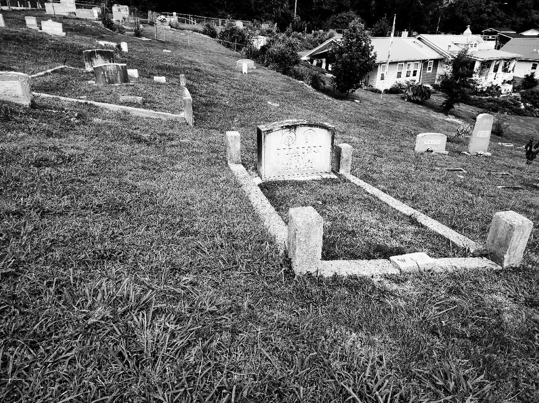 Octavia Hatchers Grave-Pikeville必去景点