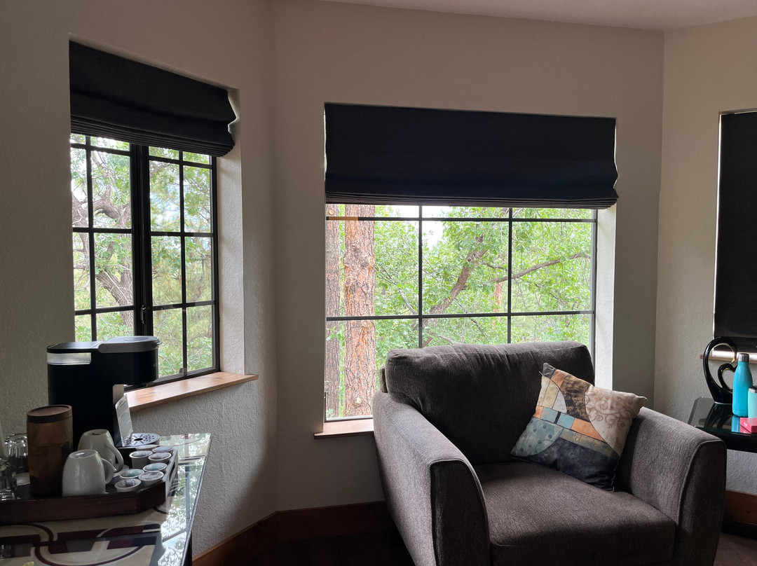 Sheridan House Inn主图