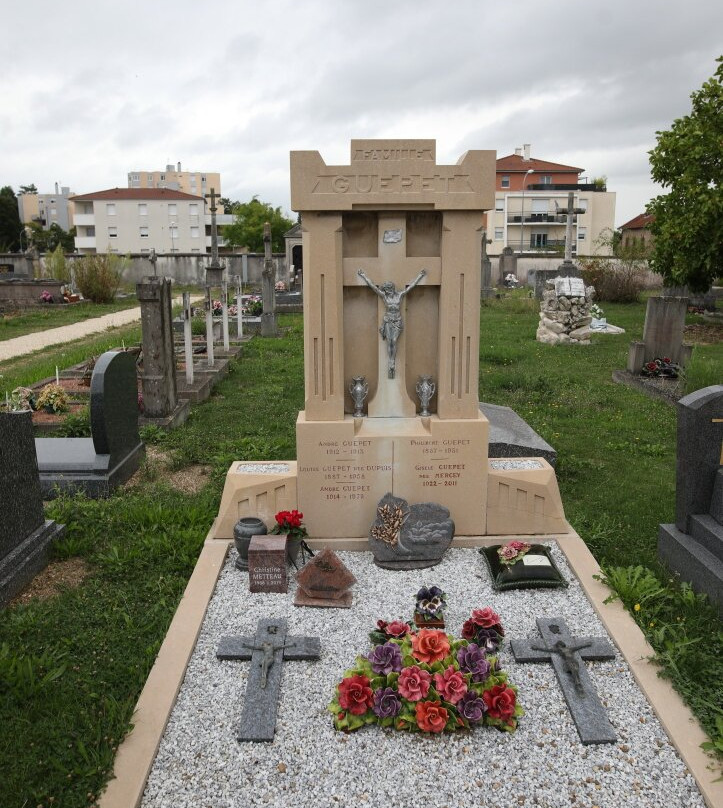 Cimetière de Saint-Jean-des-Vignes-索恩河畔沙隆必去景点