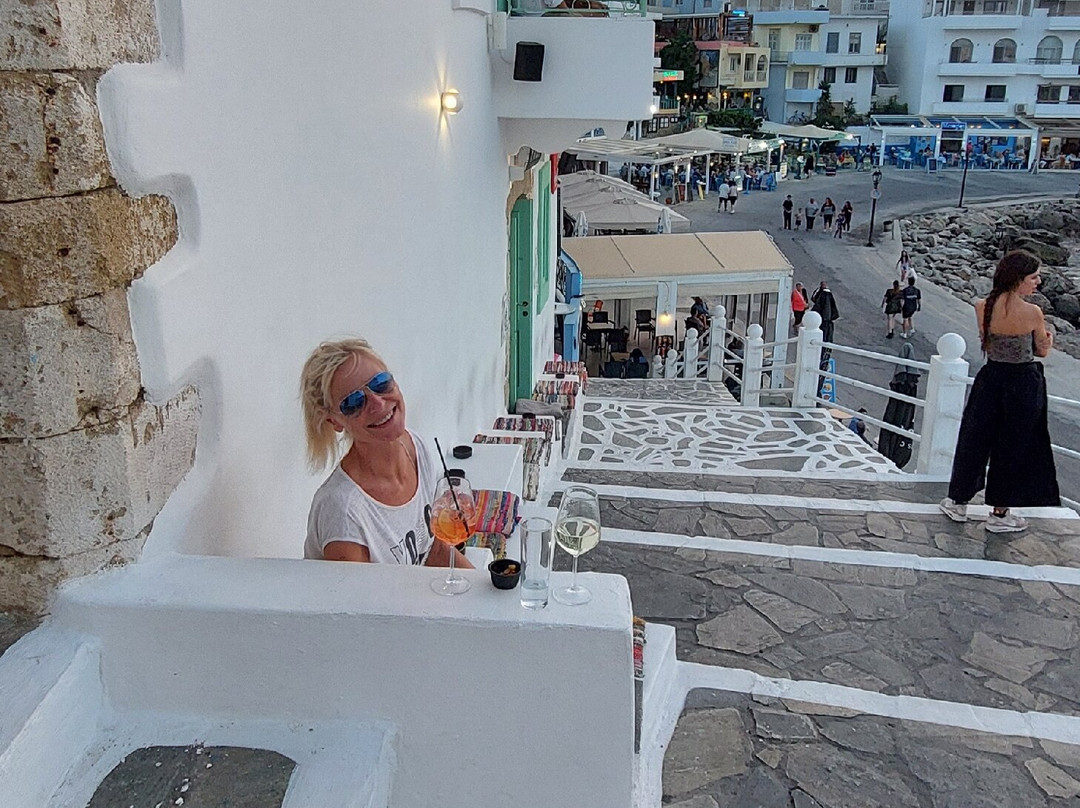 Anói Bar-Karpathos Town (Pigadia)必去景点