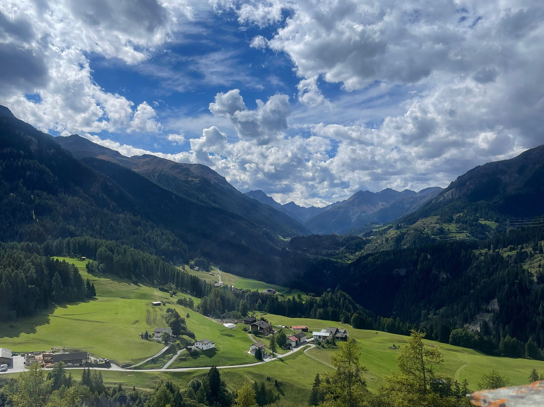 Ride and Smile-克洛斯特必去景点