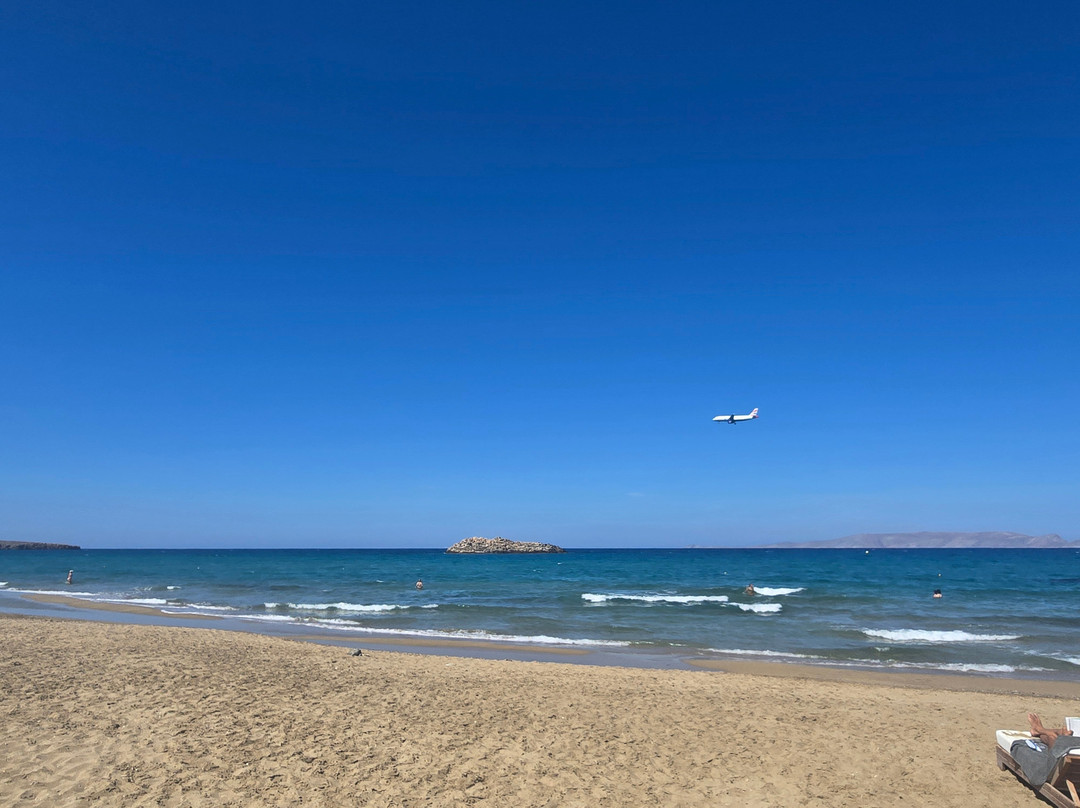News Cafe Beach