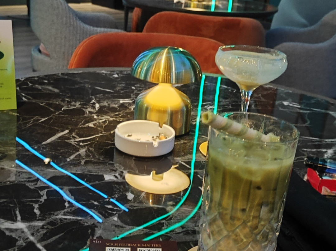 Echo Lounge & Bar