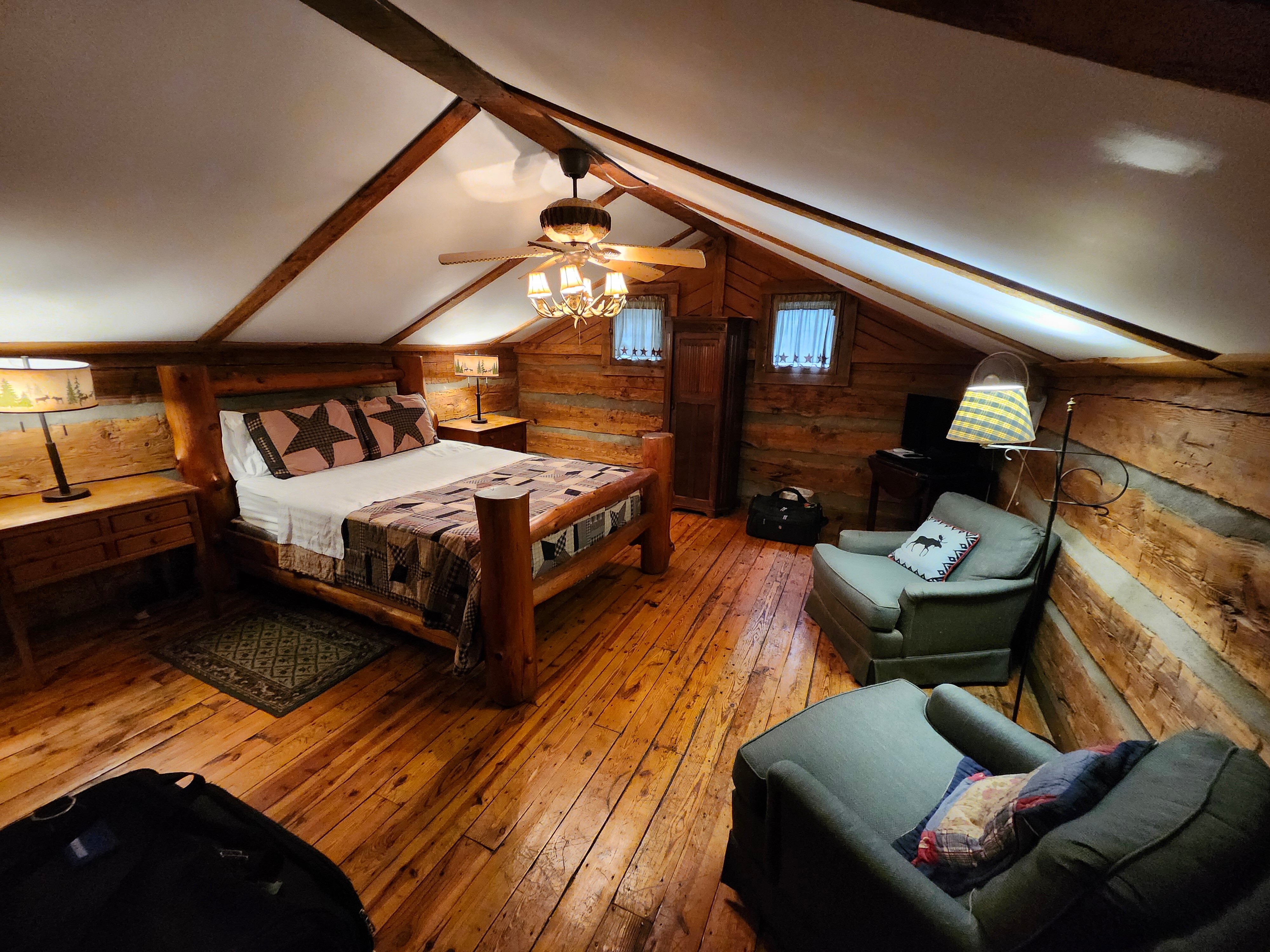 Pilot Knob Inn-客卧