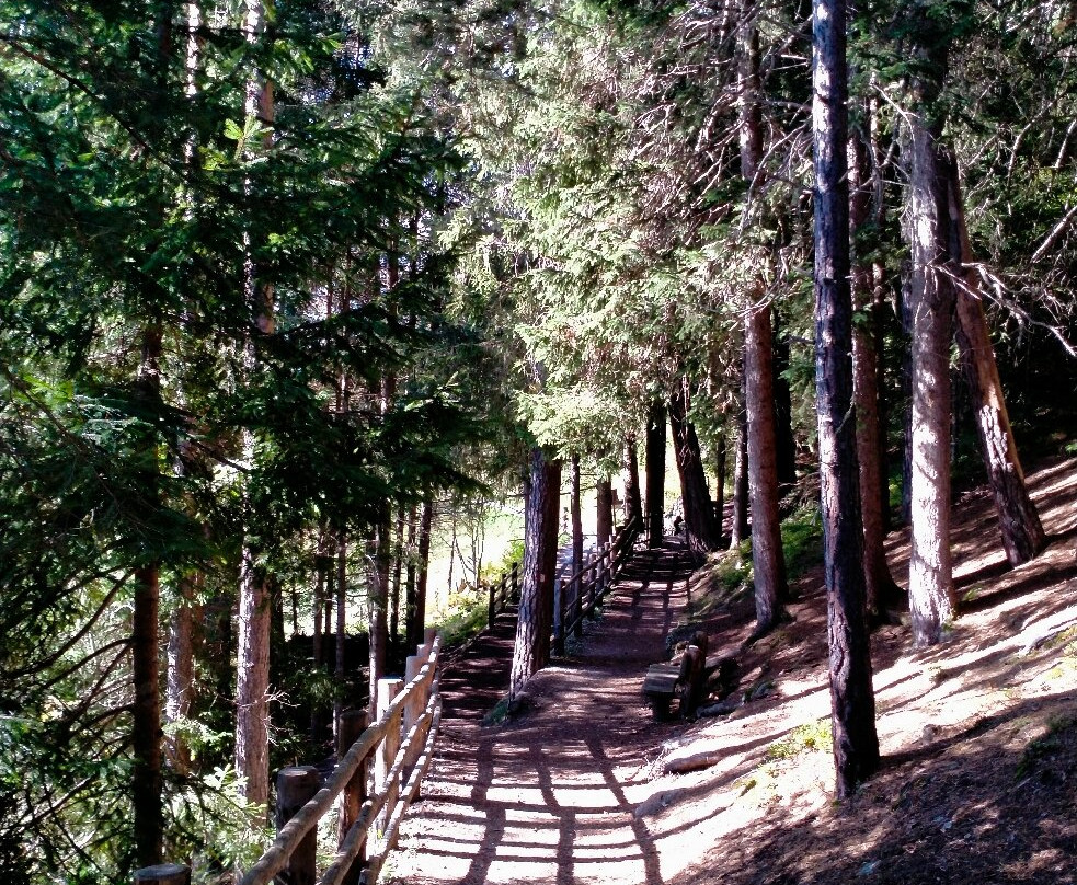 Piramidi di terra-Perca必去景点