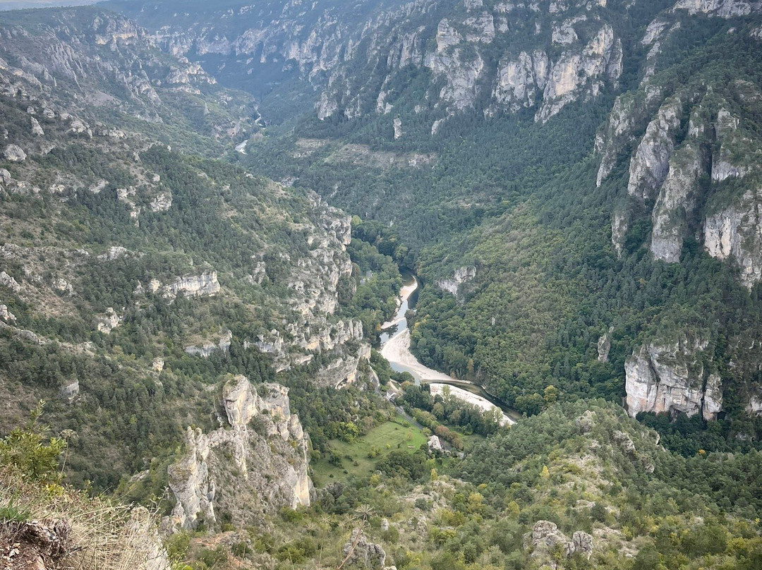 Point Sublime-Saint-Georges-de-Levejac必去景点