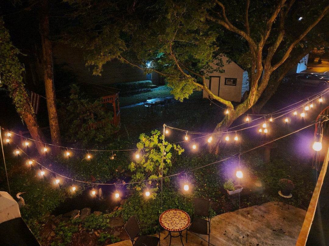 The Alden House主图