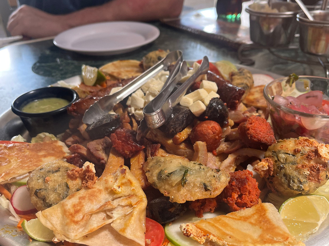 Lawson's Original Yucatan Excursions-Progreso必去景点