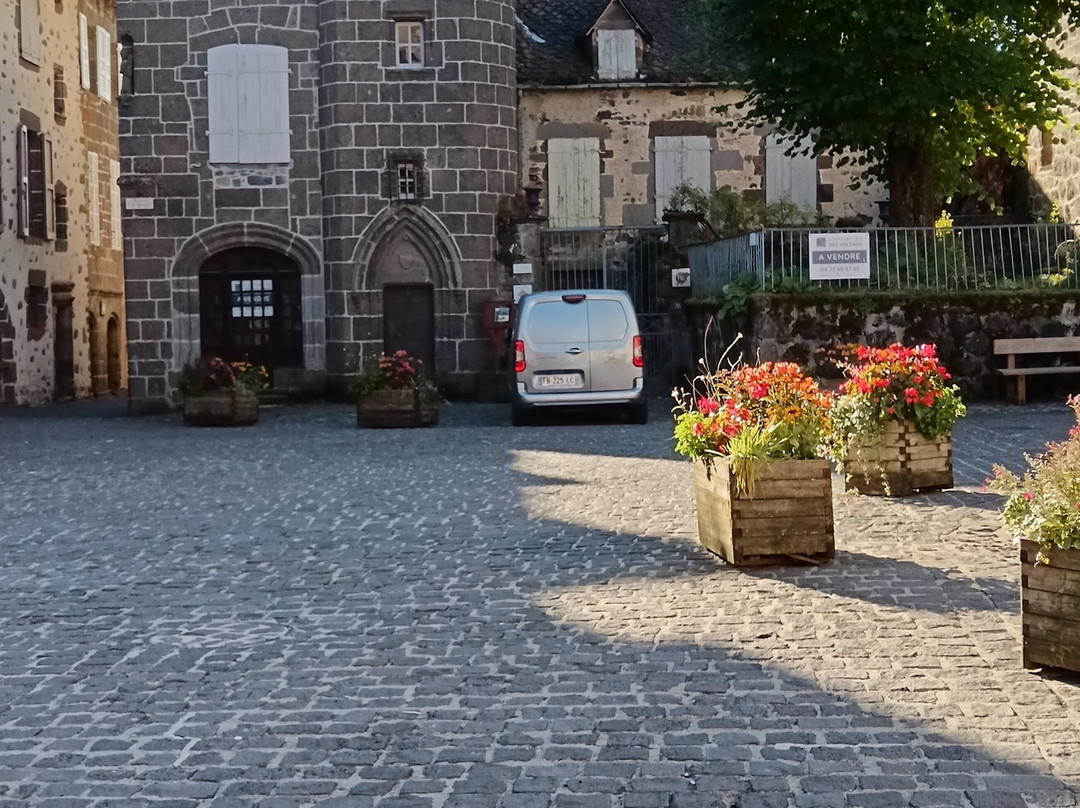 Salers, village médiéval-Salers必去景点