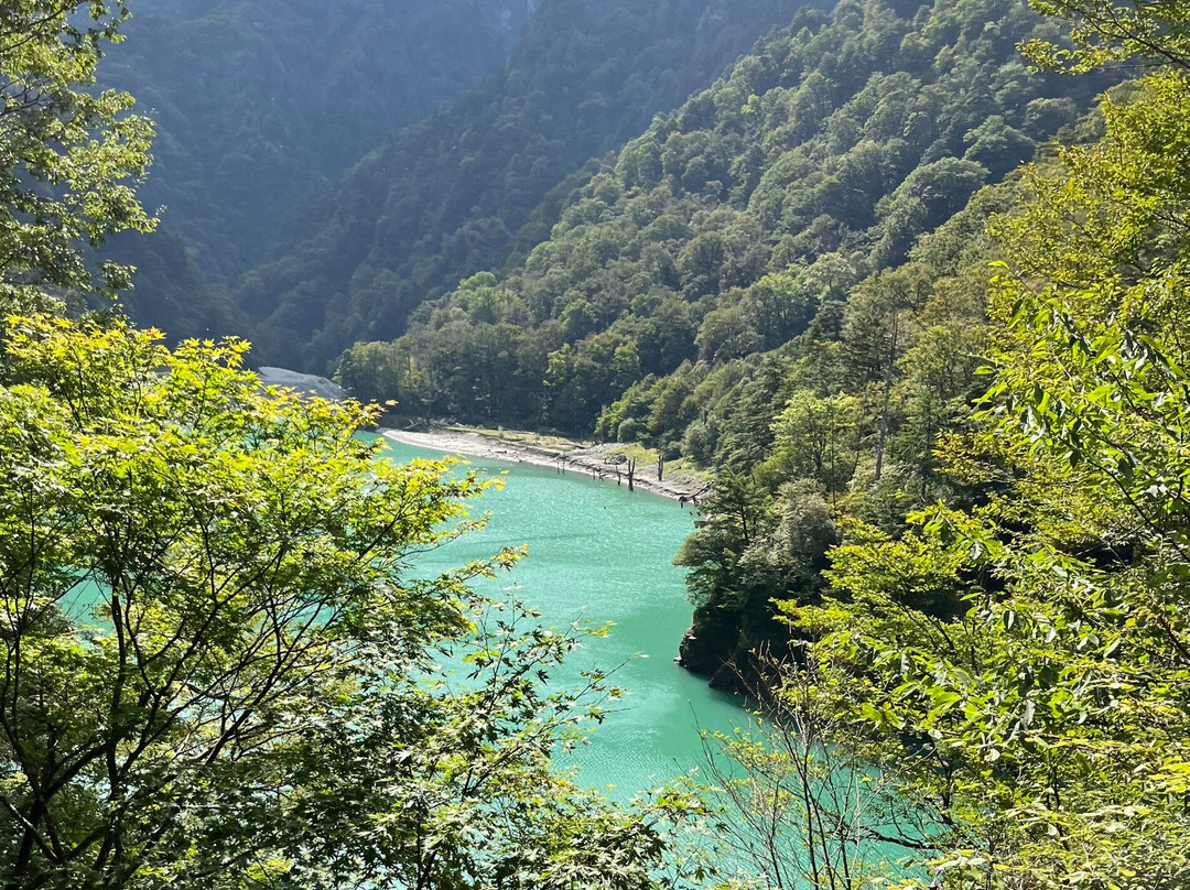 Kurobe Gorge Railway-黑部市必去景点