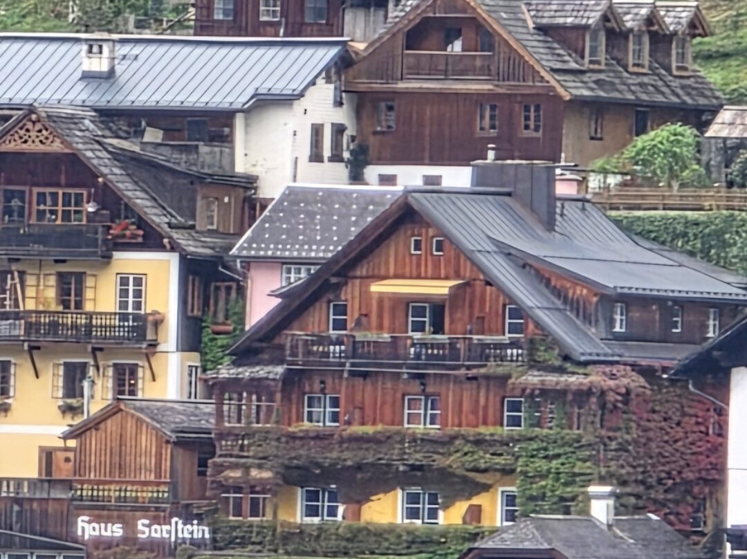 萨里斯特因旅馆主图