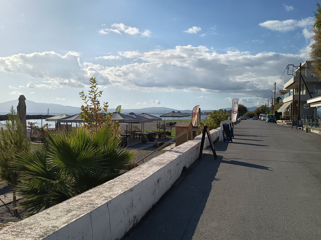 Paralía Kordía-卡拉马塔必去景点