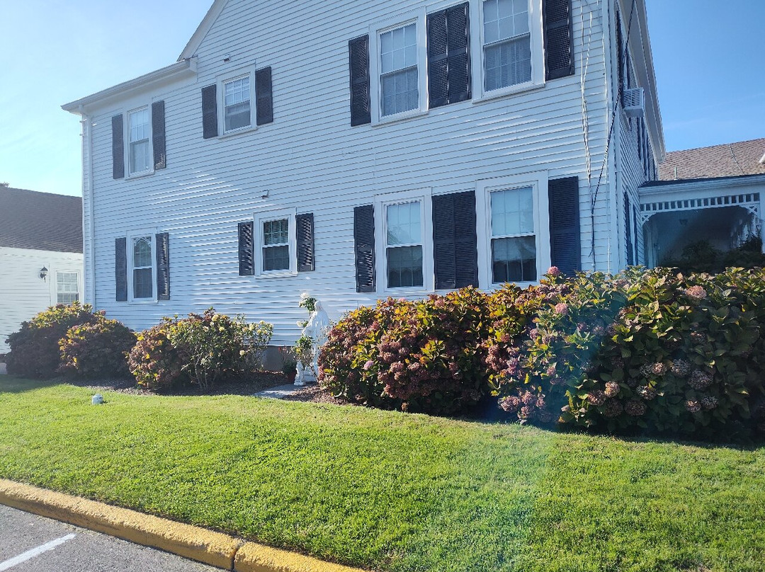 St. Francis Xavier Parish-海恩尼斯必去景点