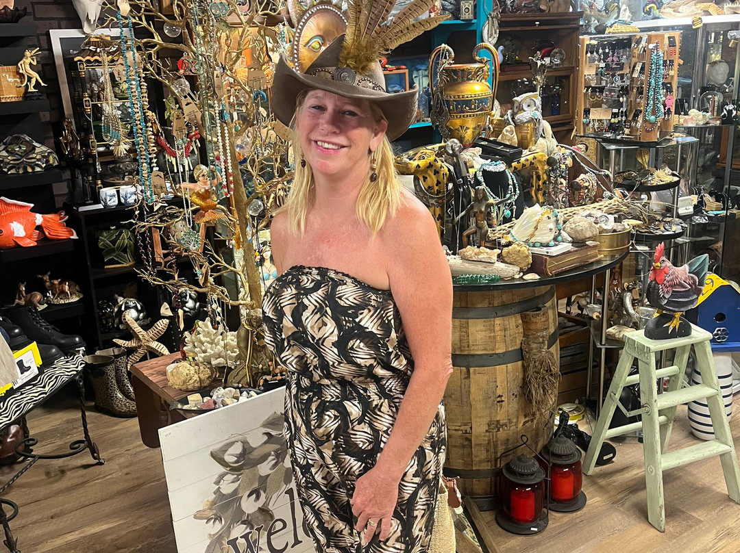 Roxy's Treasure Hunters