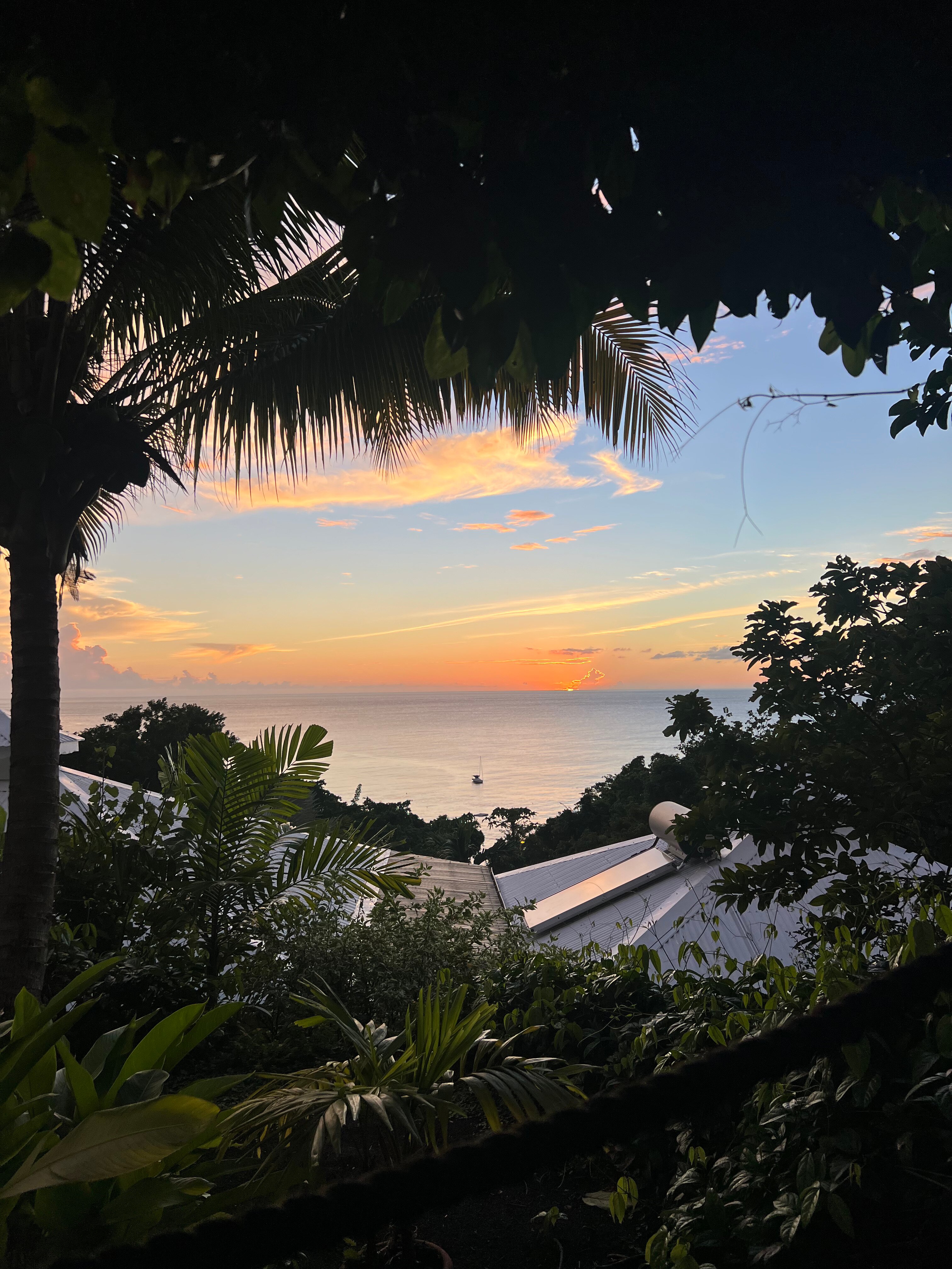 Rochers Caraibes-eco Village-官方