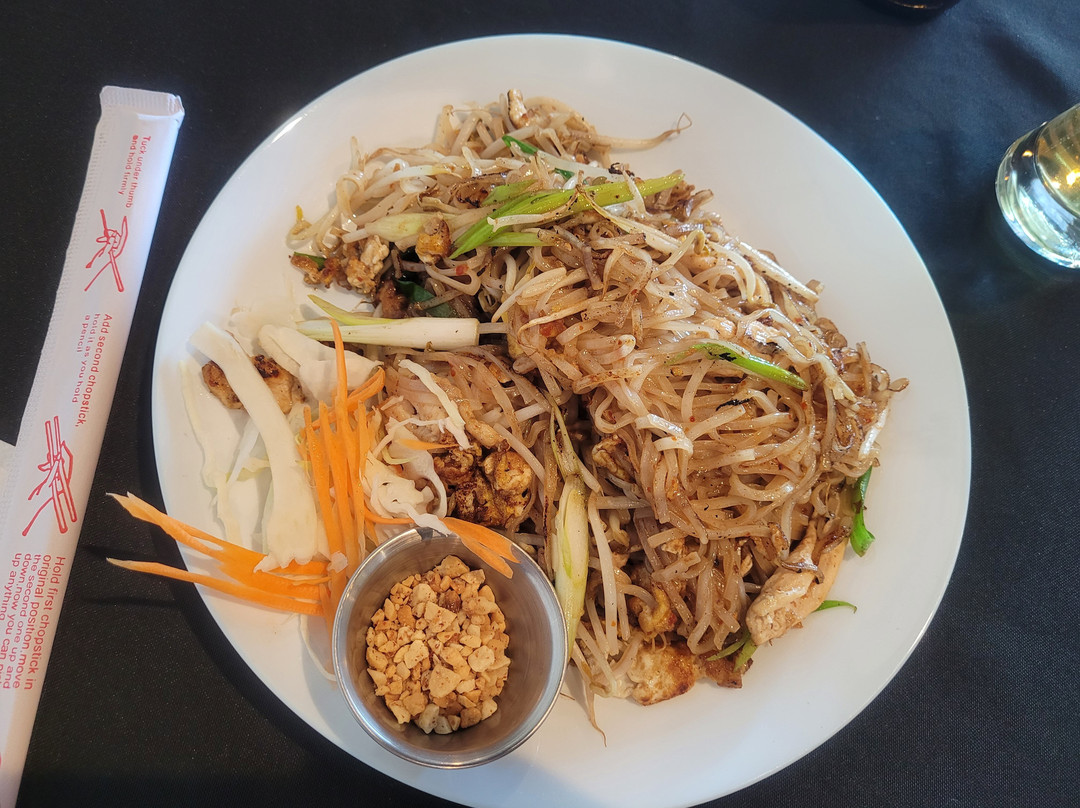 Sawasdee Thai Cuisine & Sushi