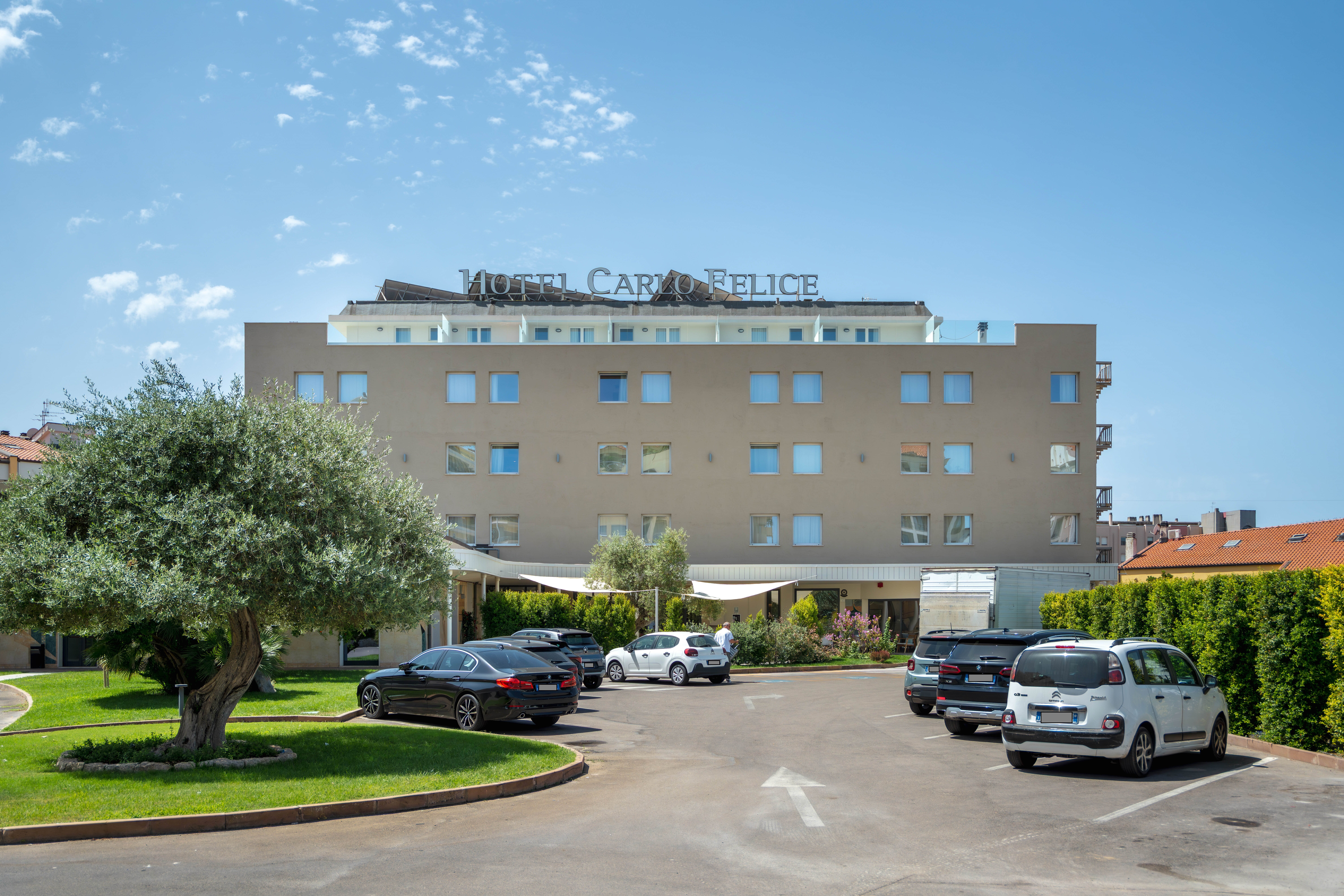 Hotel Carlo Felice-浴室