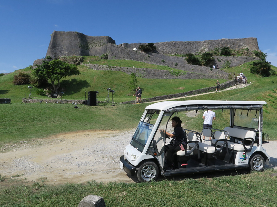 Katsuren Castle Ruins-宇流麻市必去景点