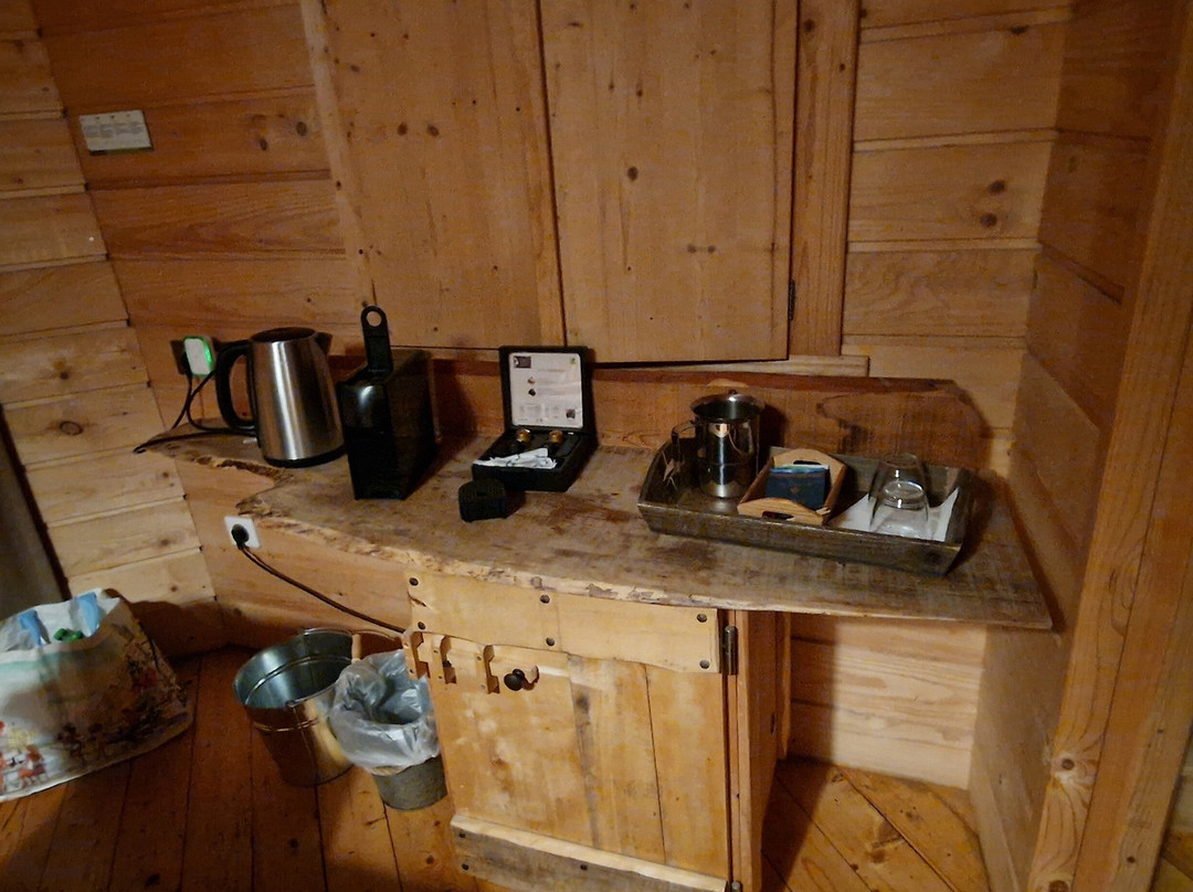 Les Cabanes Dans Les Bois  Logis Hôtel主图