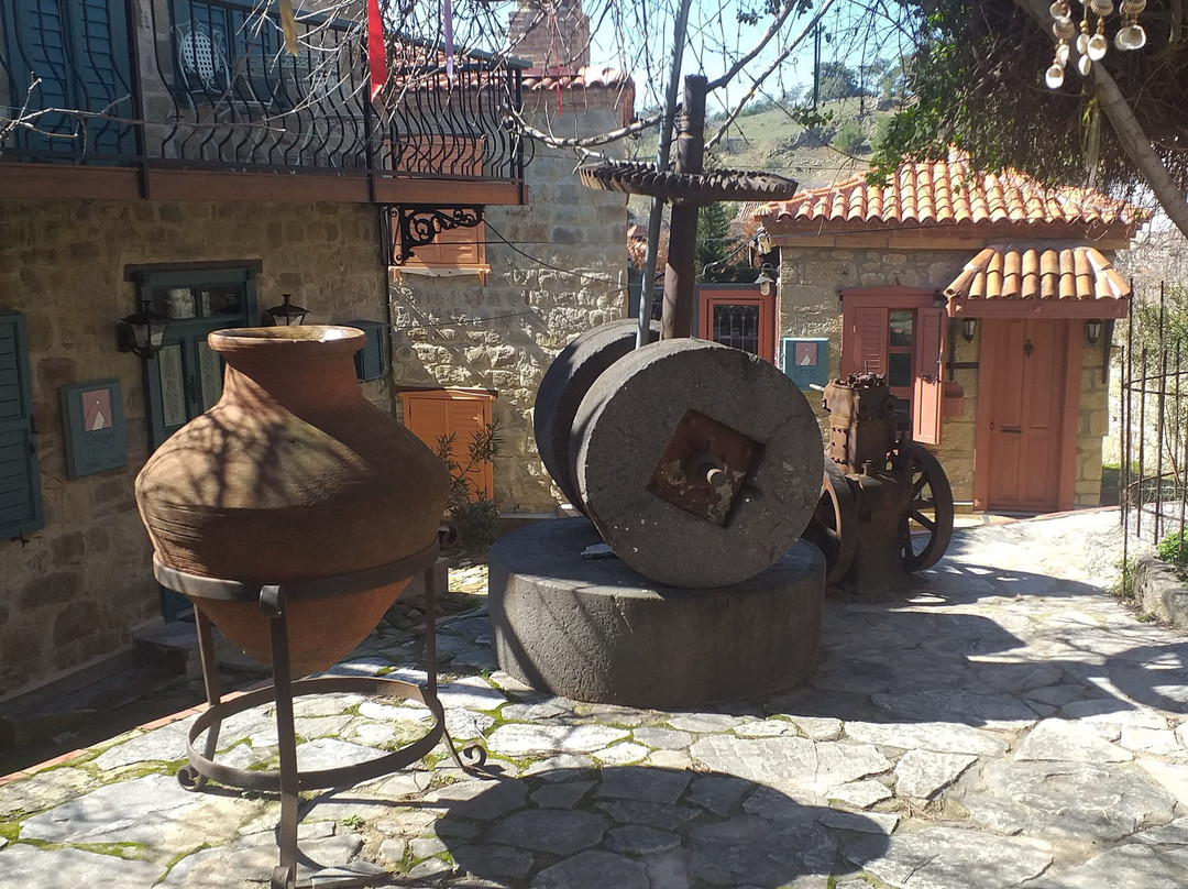 Hüseyin Meral Zeytinyağ & Sanatevi-Ayvacik必去景点