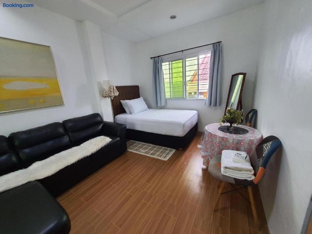 La.Sierra Guest House
