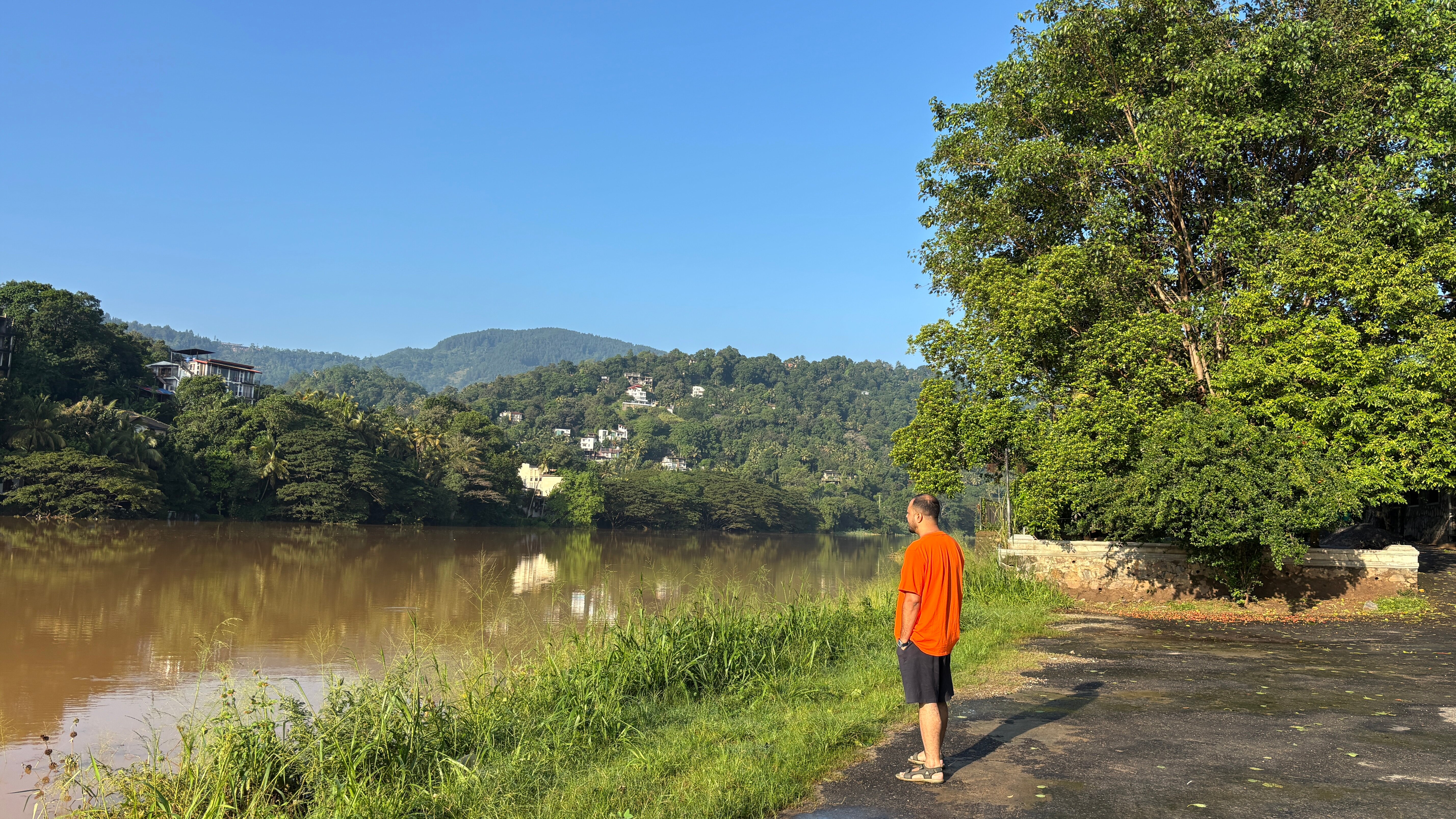 锡兰石简易别墅酒店-浴室