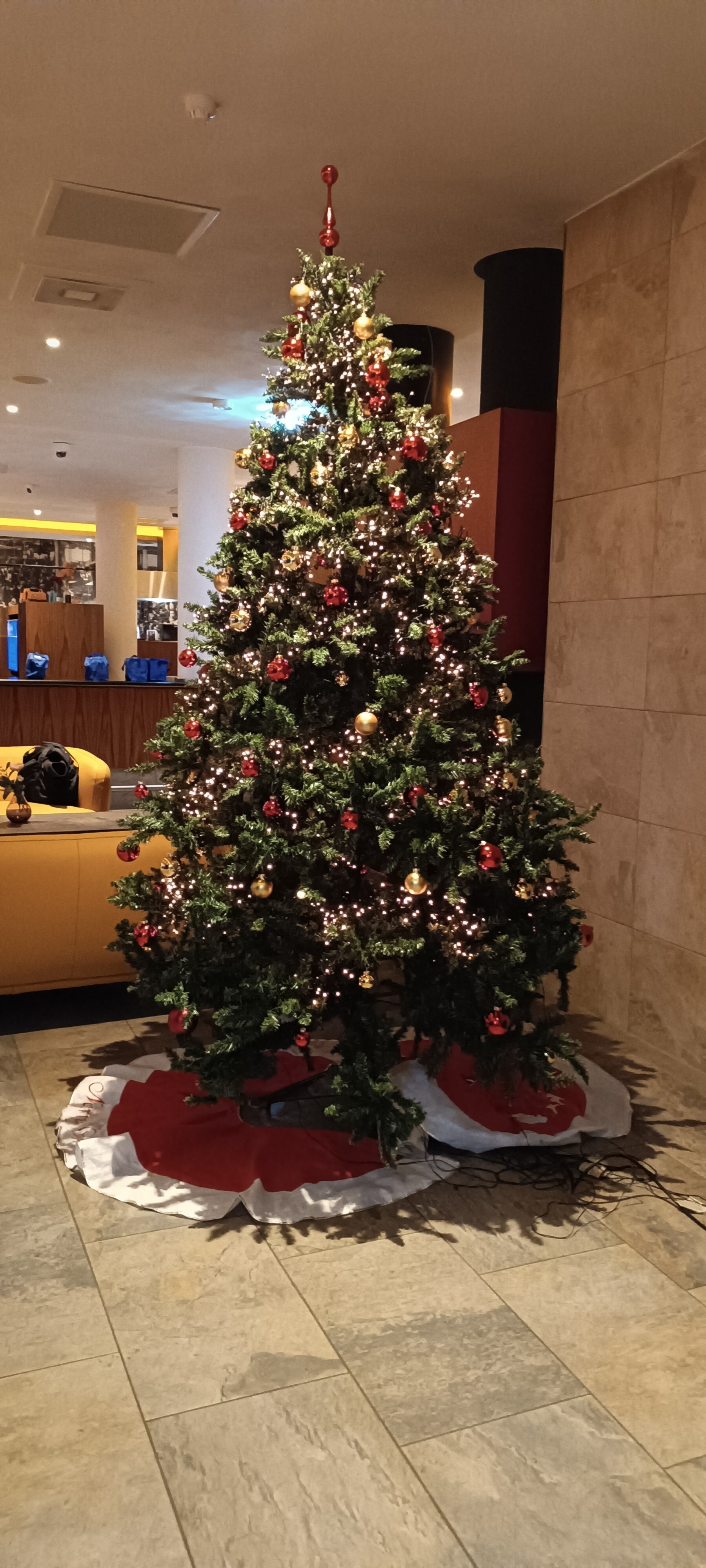 巴斯琛哥罗普酒店-官方