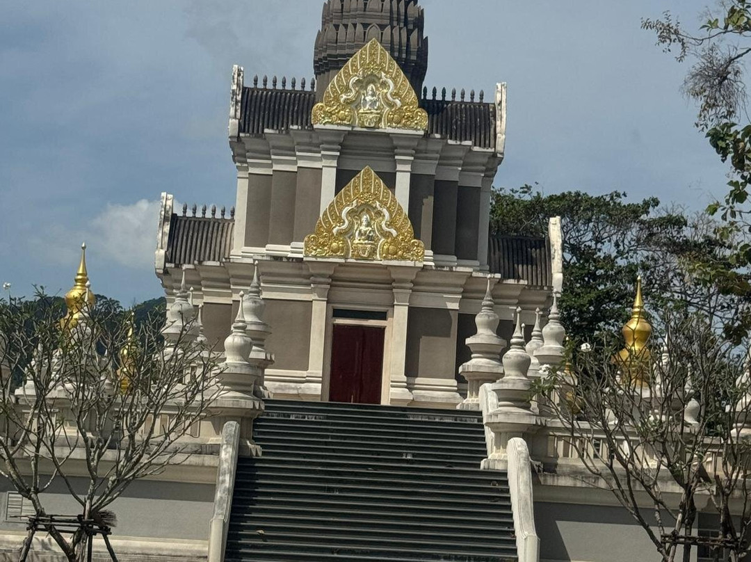 Wat Karon-Karon Beach必去景点
