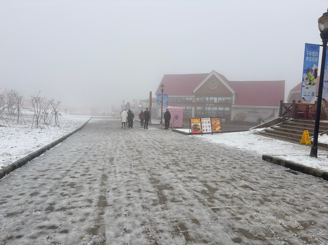 Chengdu Explorer-成都必去景点