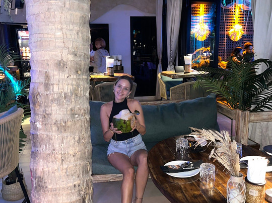 Yuuhi Beach Club & Karaoke-Bang Thao Nok必去景点