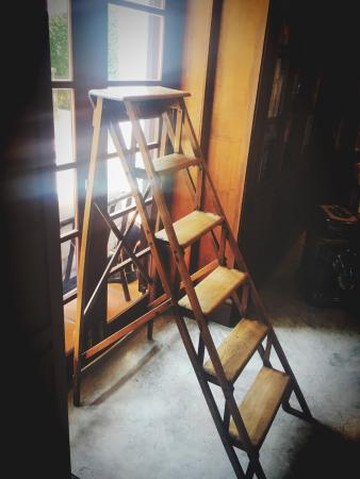 拉差曼哈酒店主图