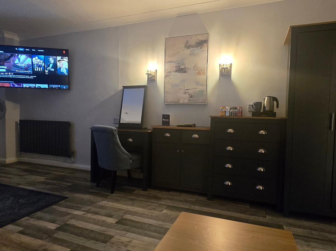 克鲁斯山顶酒店主图