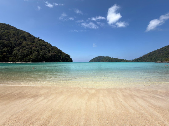 Xtra Holiday Travel & Tour-拉克山必去景点